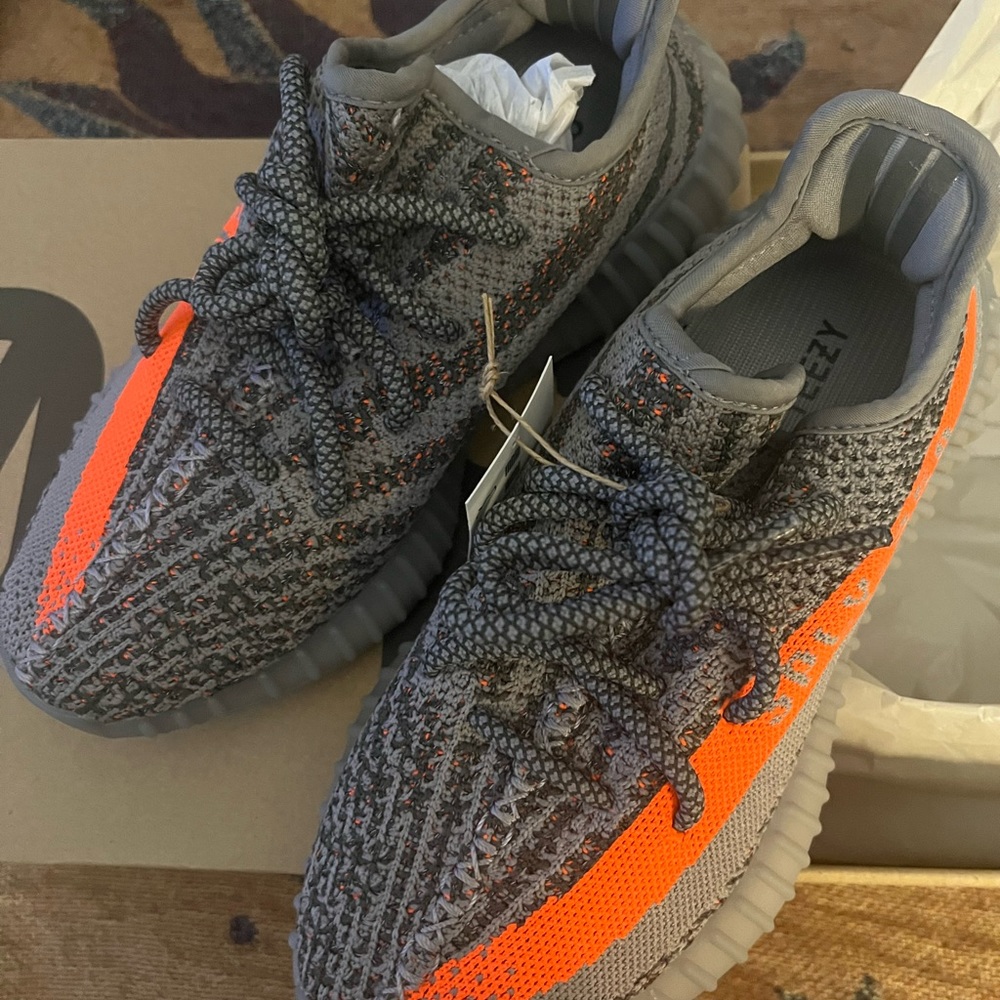 Yeezy Boost 350V2 Beluga